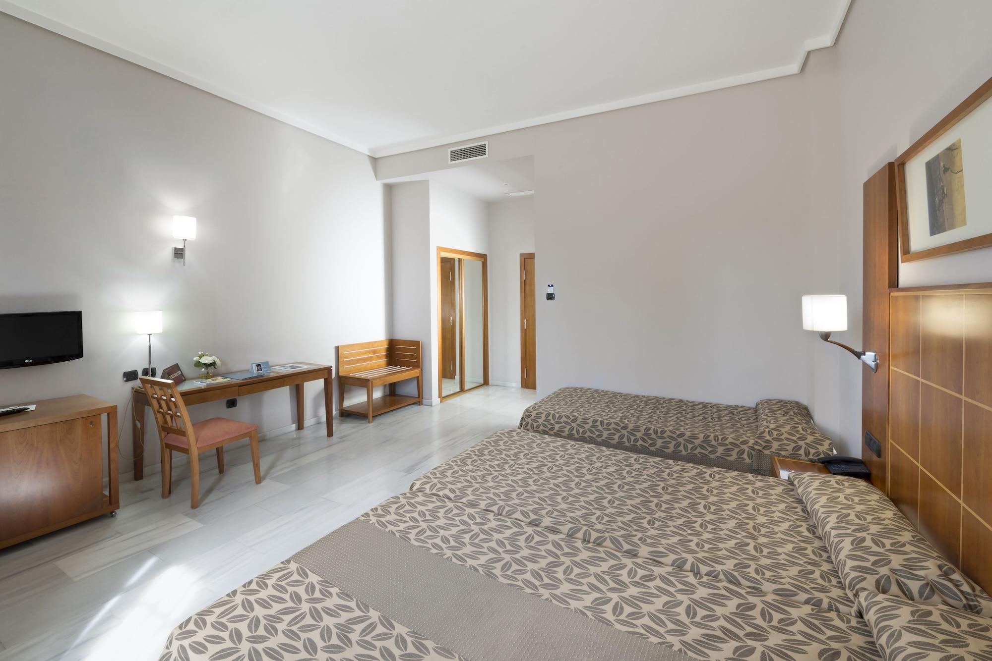 Hotel Exe Ciudad De Cordova Esterno foto