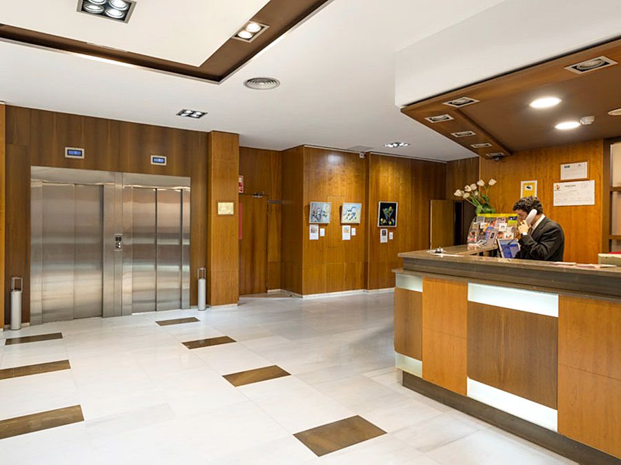Hotel Exe Ciudad De Cordova Esterno foto