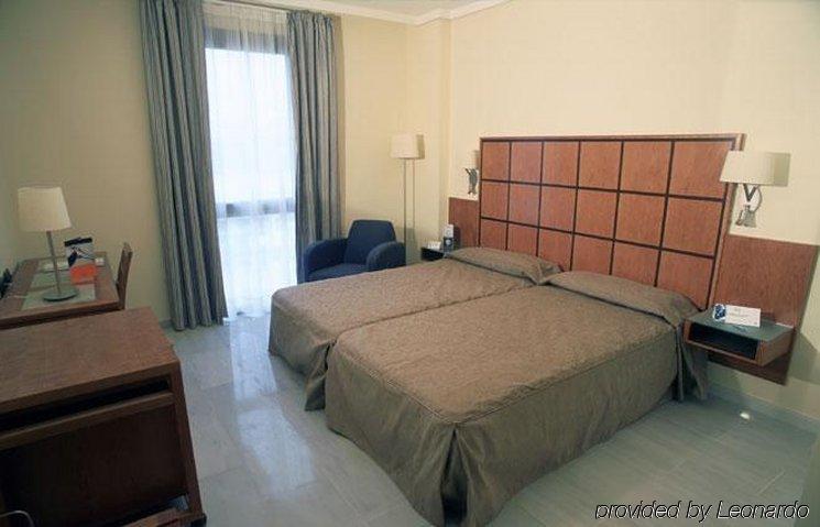 Hotel Exe Ciudad De Cordova Esterno foto