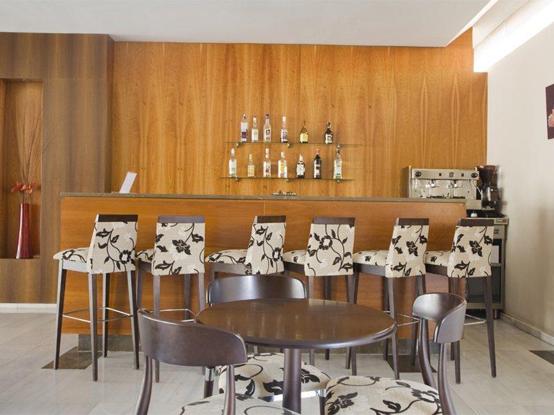 Hotel Exe Ciudad De Cordova Ristorante foto